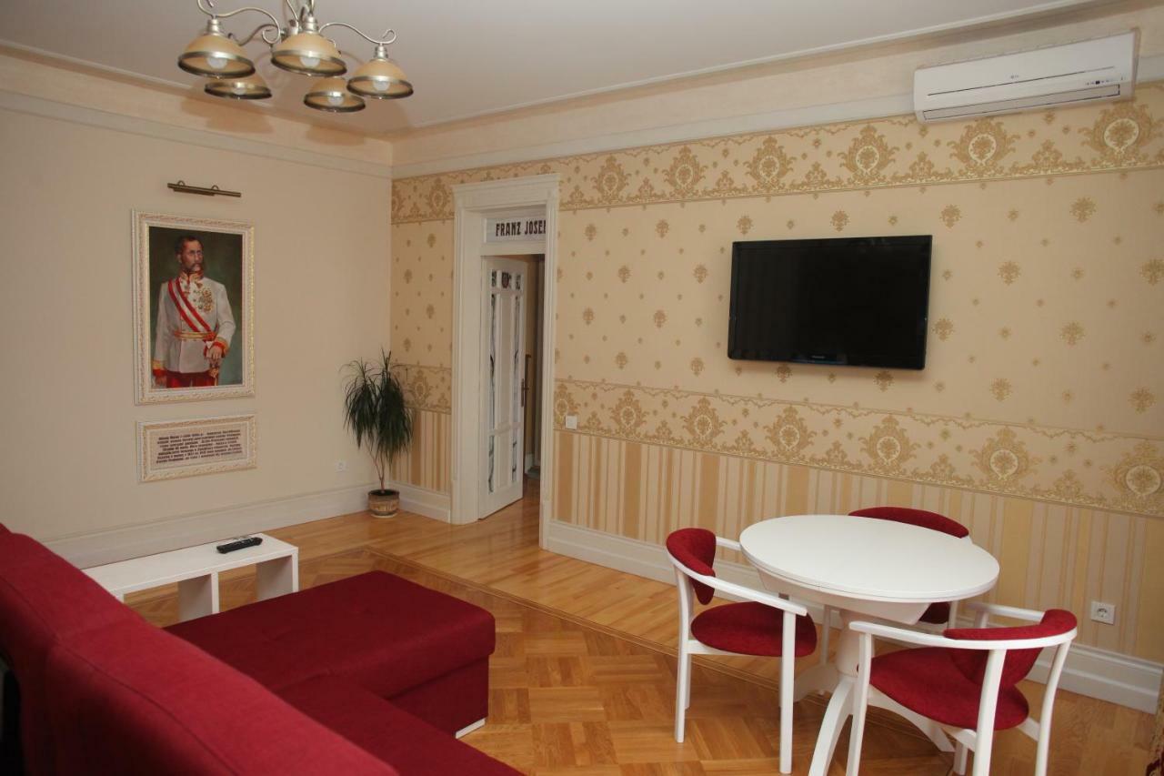 Fontush Boutique Hotel Ivano-Frankivsk Exteriér fotografie